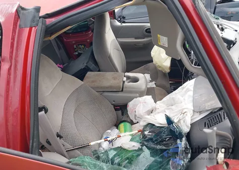 1999 Ford F150 Work Series/Xl/Xlt из США, поврежденный, VIN 1FTZX1724XNA89245